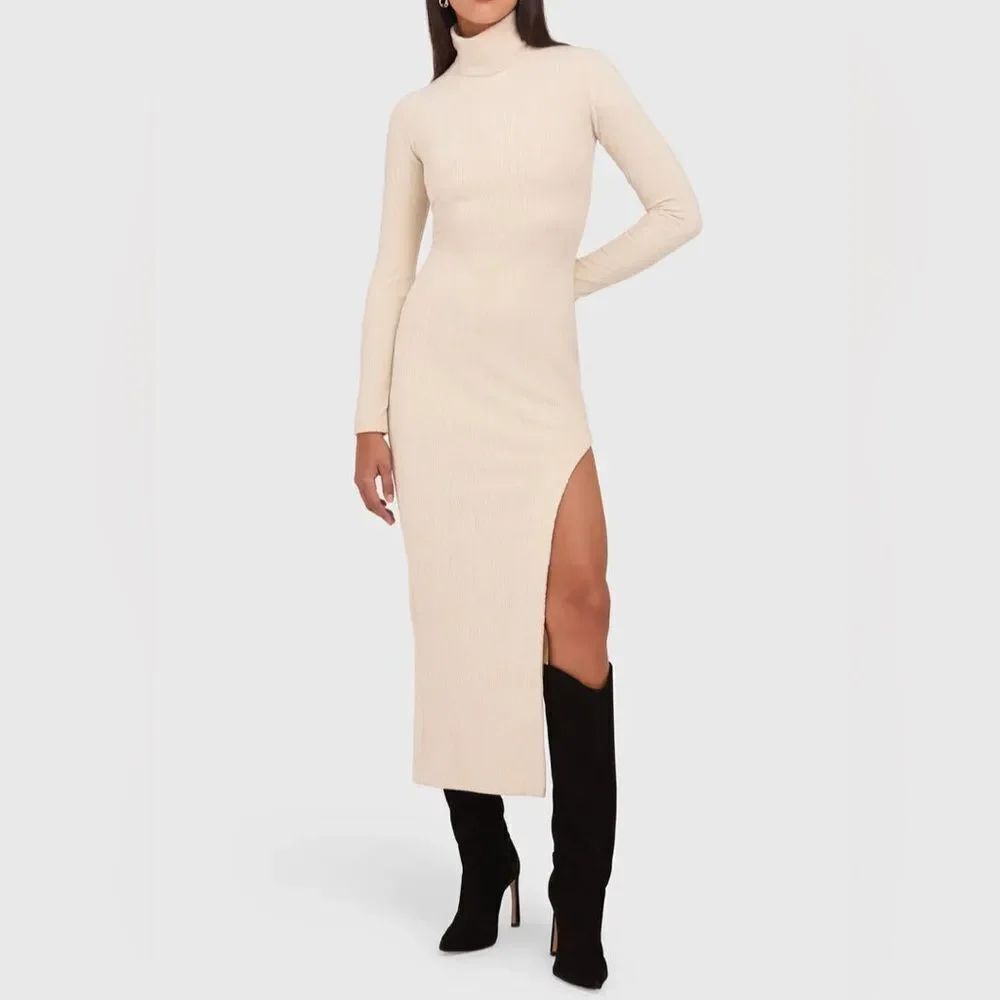 NEW AMANDA UPRICHARD secora mock neck velvet midi dress in cream